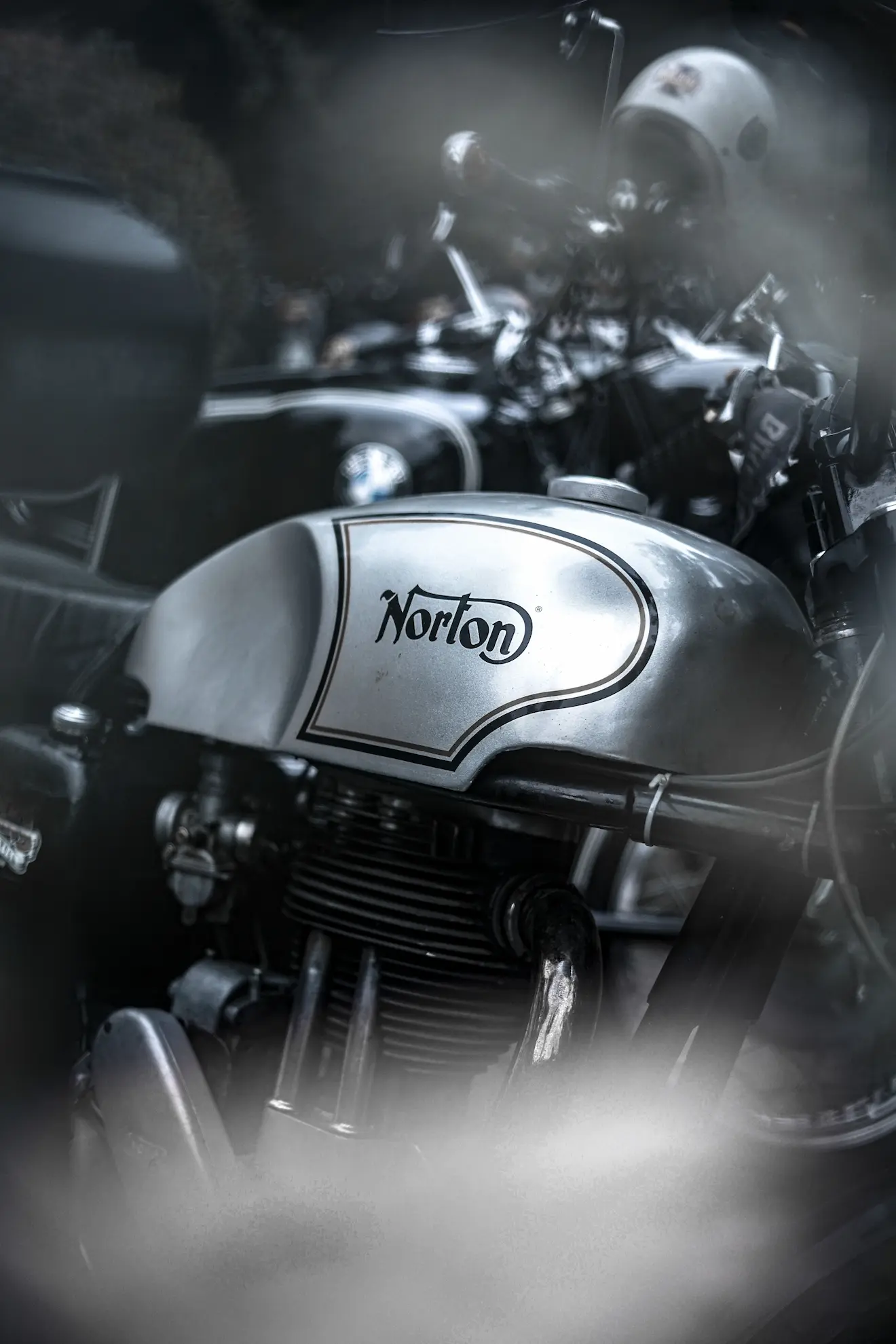 Restaurierte Norton Atlas 750 ausgestellt