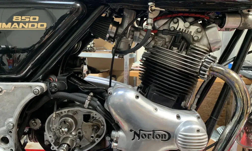 Norton Commando 850